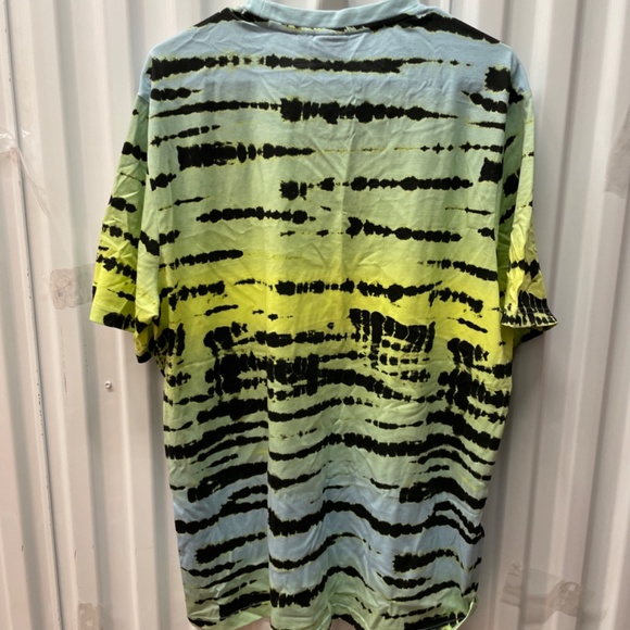 Puma Tshirt - Picture 2 of 7